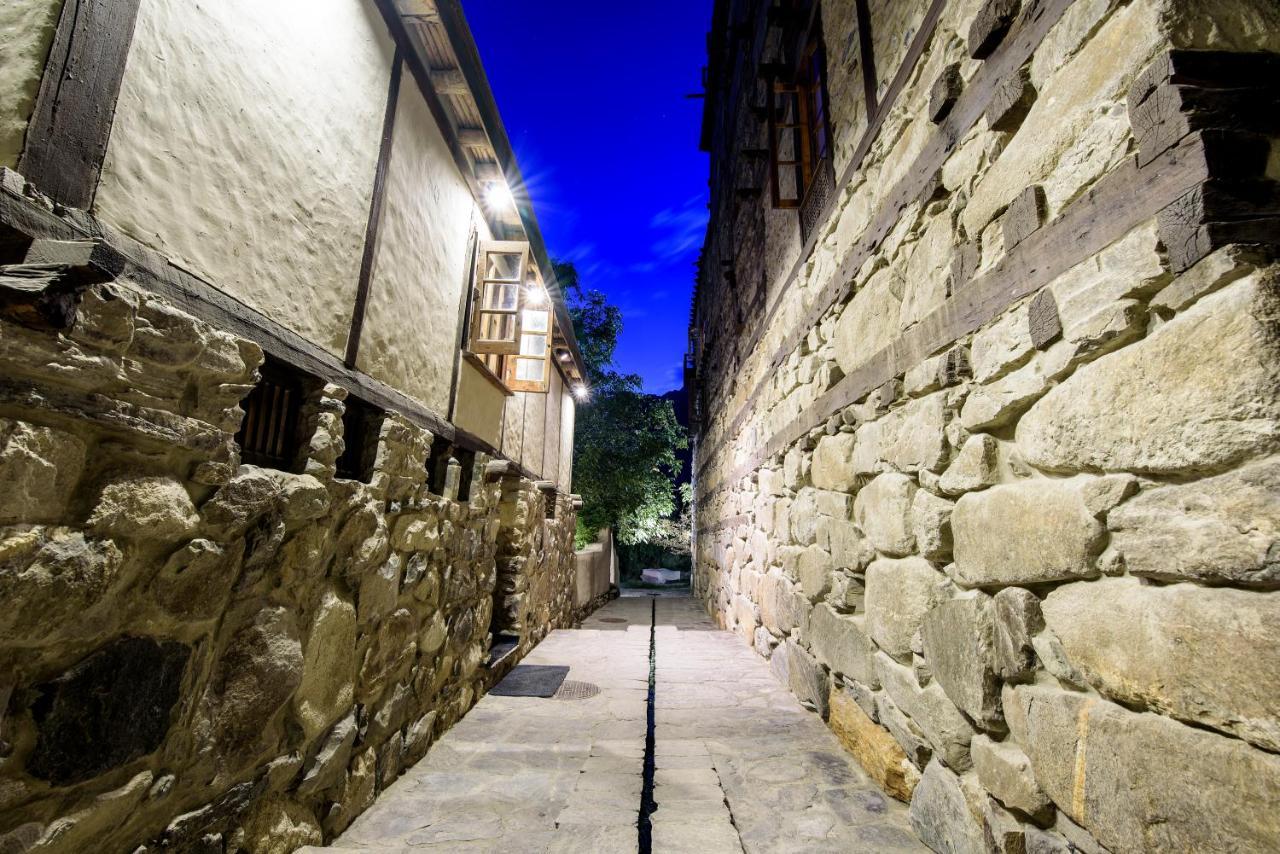 Serena Shigar Fort Exterior foto